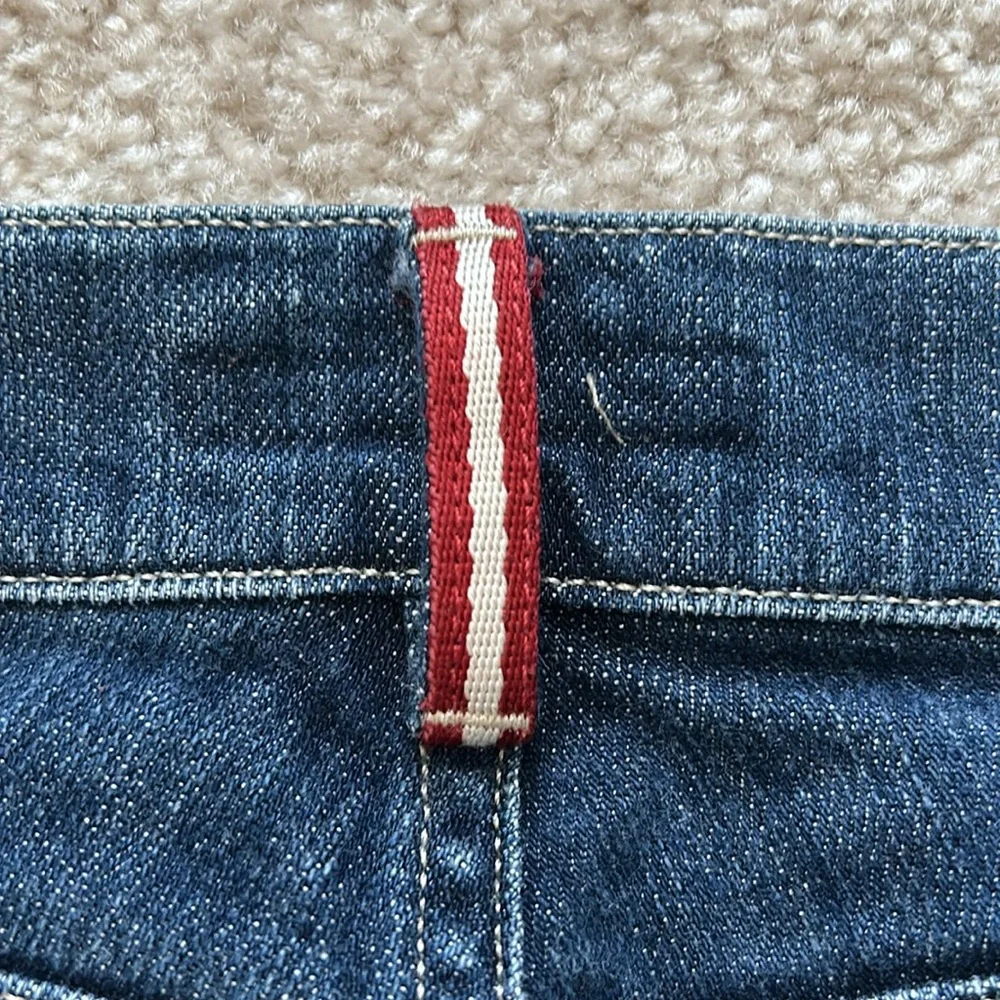 BALLY blue jeans. No stretch. Great fitting. Sz 27 - Picture 5 of 8